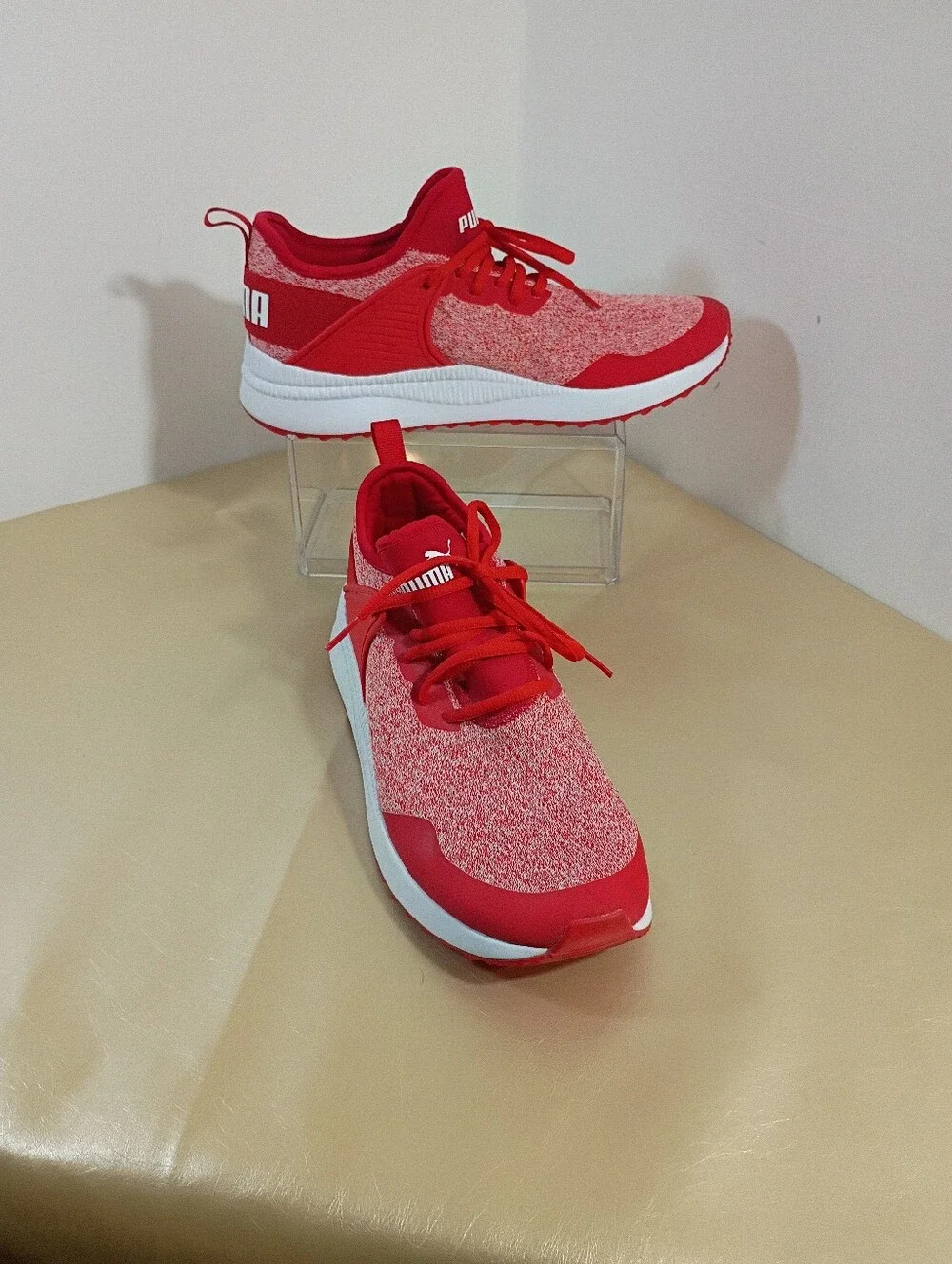 PUMA Men's SZ 10 Pacer Next Cage Red . Condition is Pre-owned - Good.